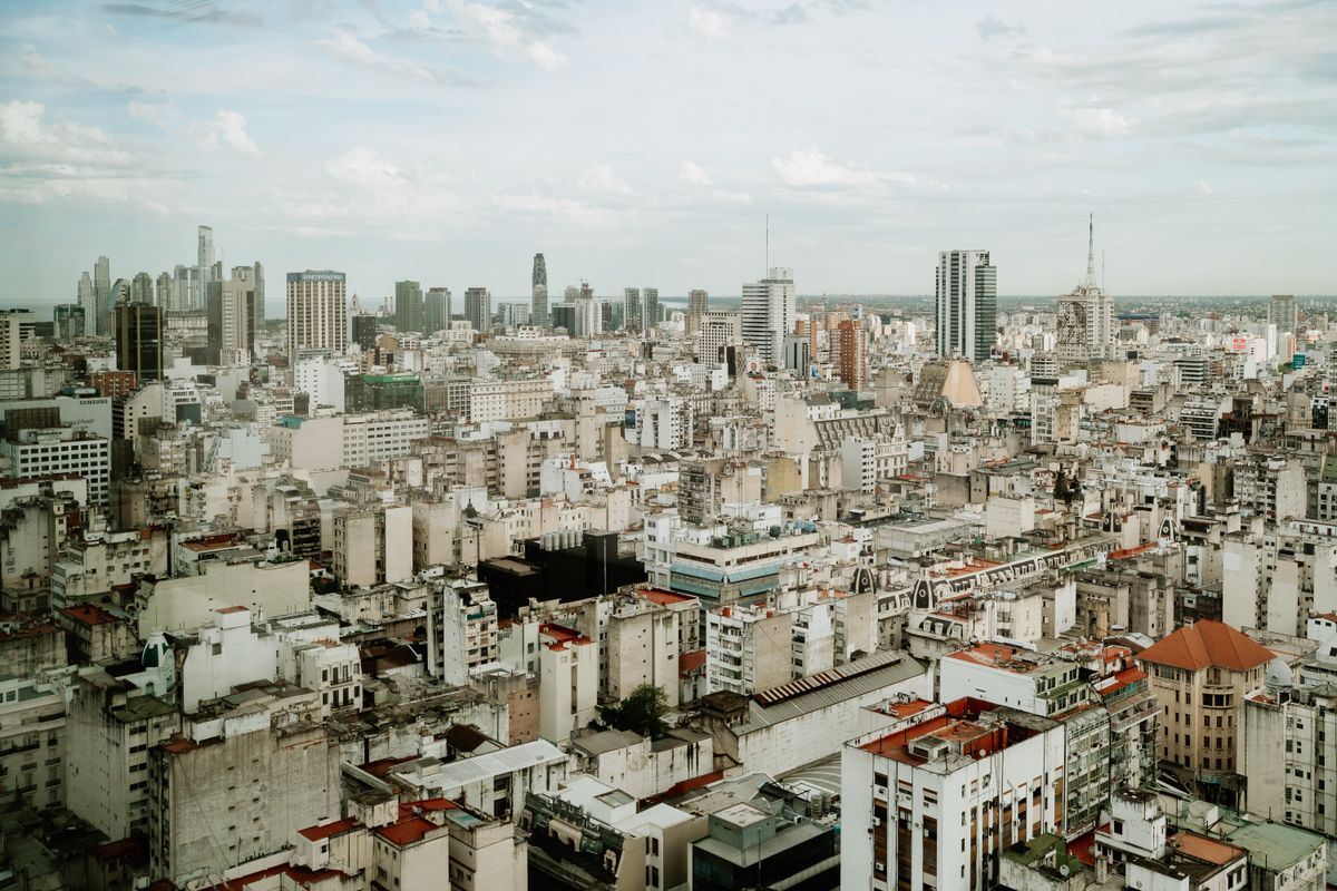 Aerial view of a consolidated urban area in Argentina.